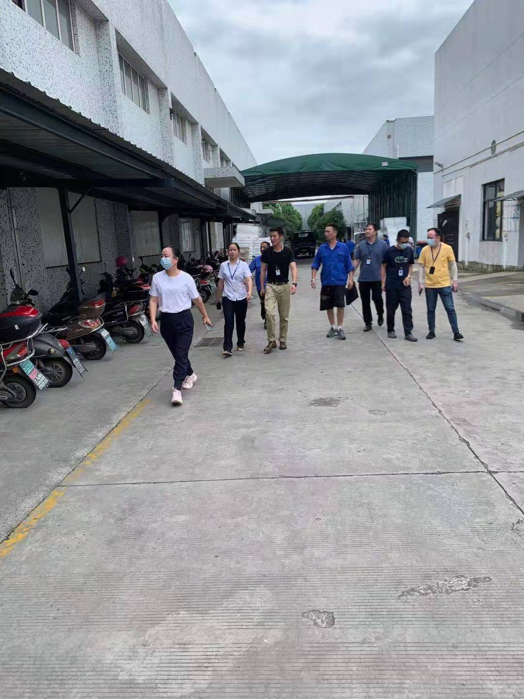 临平区应急清静管理局一行莅临园区举行清静生产检查