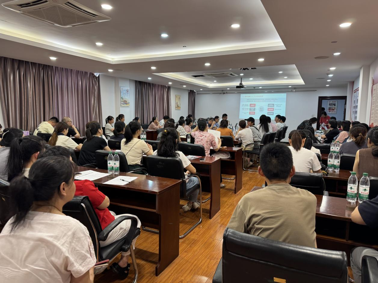 浙商大课堂拱墅站运动在钱江商城举行金融赋能与电商指导双轮驱动个体经济生长