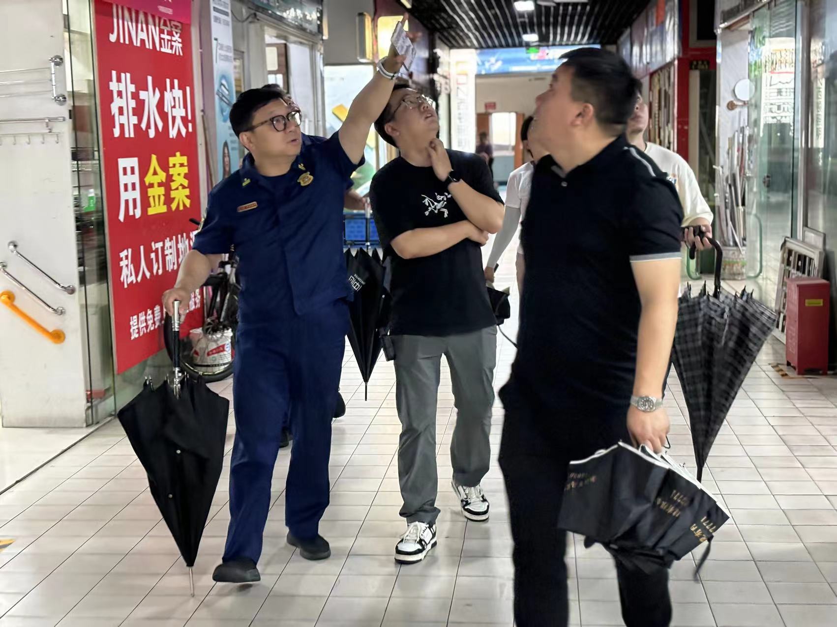 拱墅区消防大队走访检查了利记官网平台入口市场