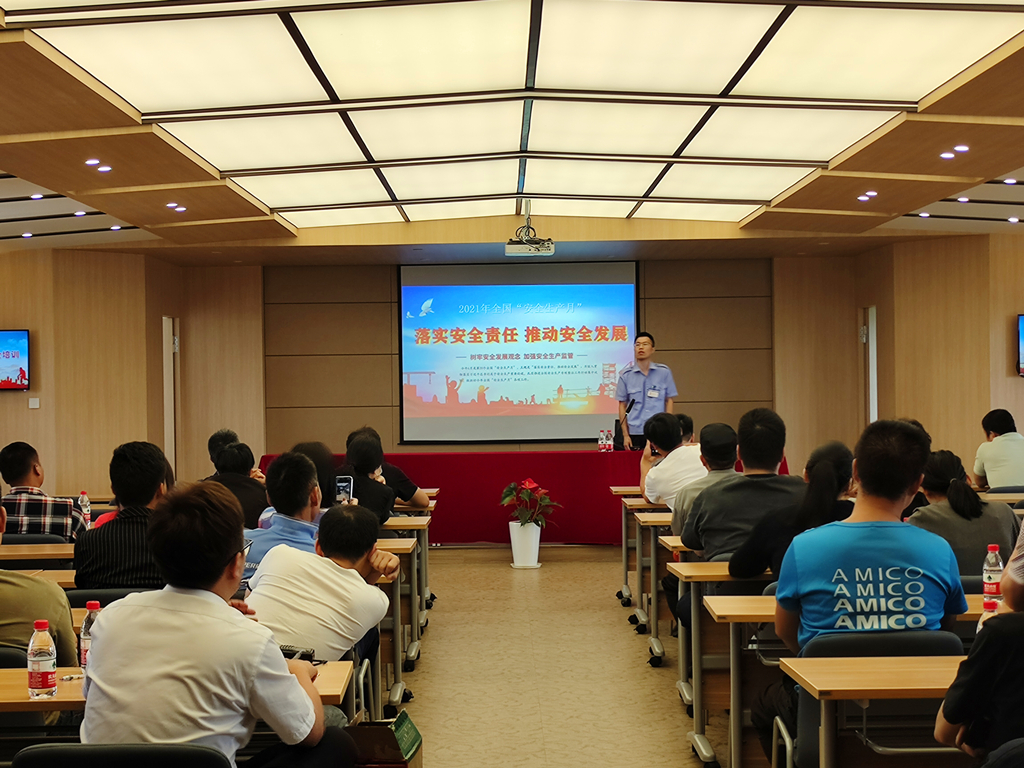 落实清静责任 推动清静生长 ——利记官网平台入口市场开展消防清静培训