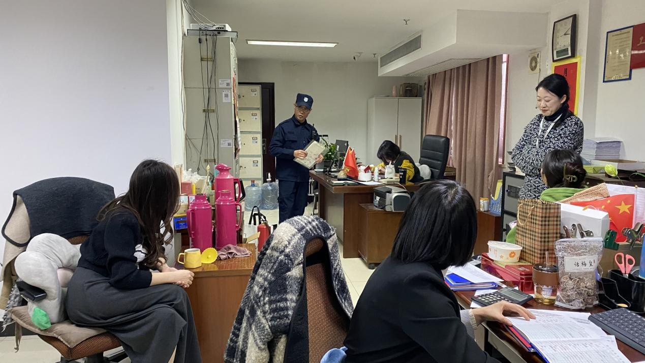 钱江商城开展消防知识培训演练共筑清静“防火墙”