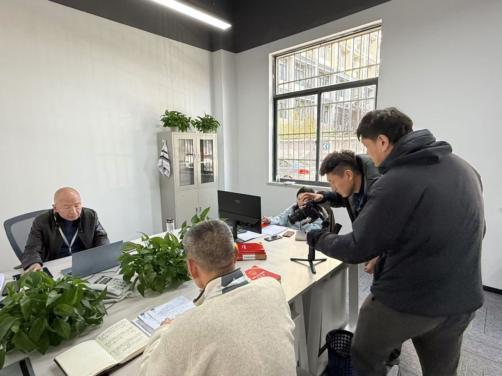 助力和美辖区，，，，，展现律威风范