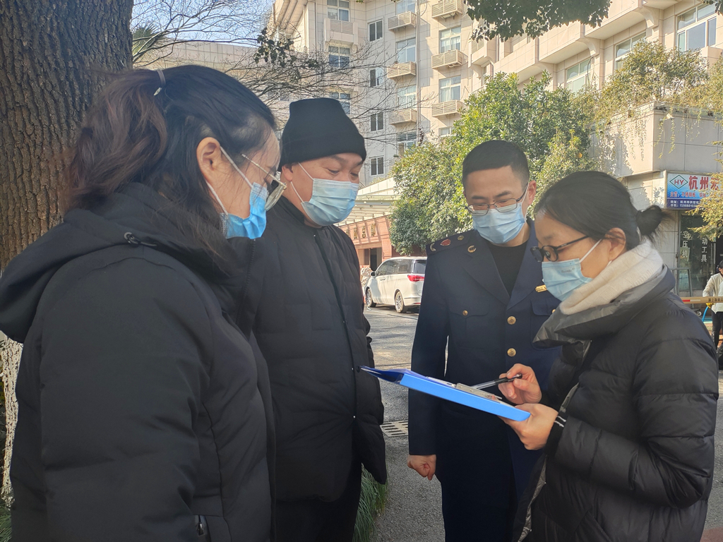 区羁系局走访利记官网平台入口市场 检查疫情防控事情