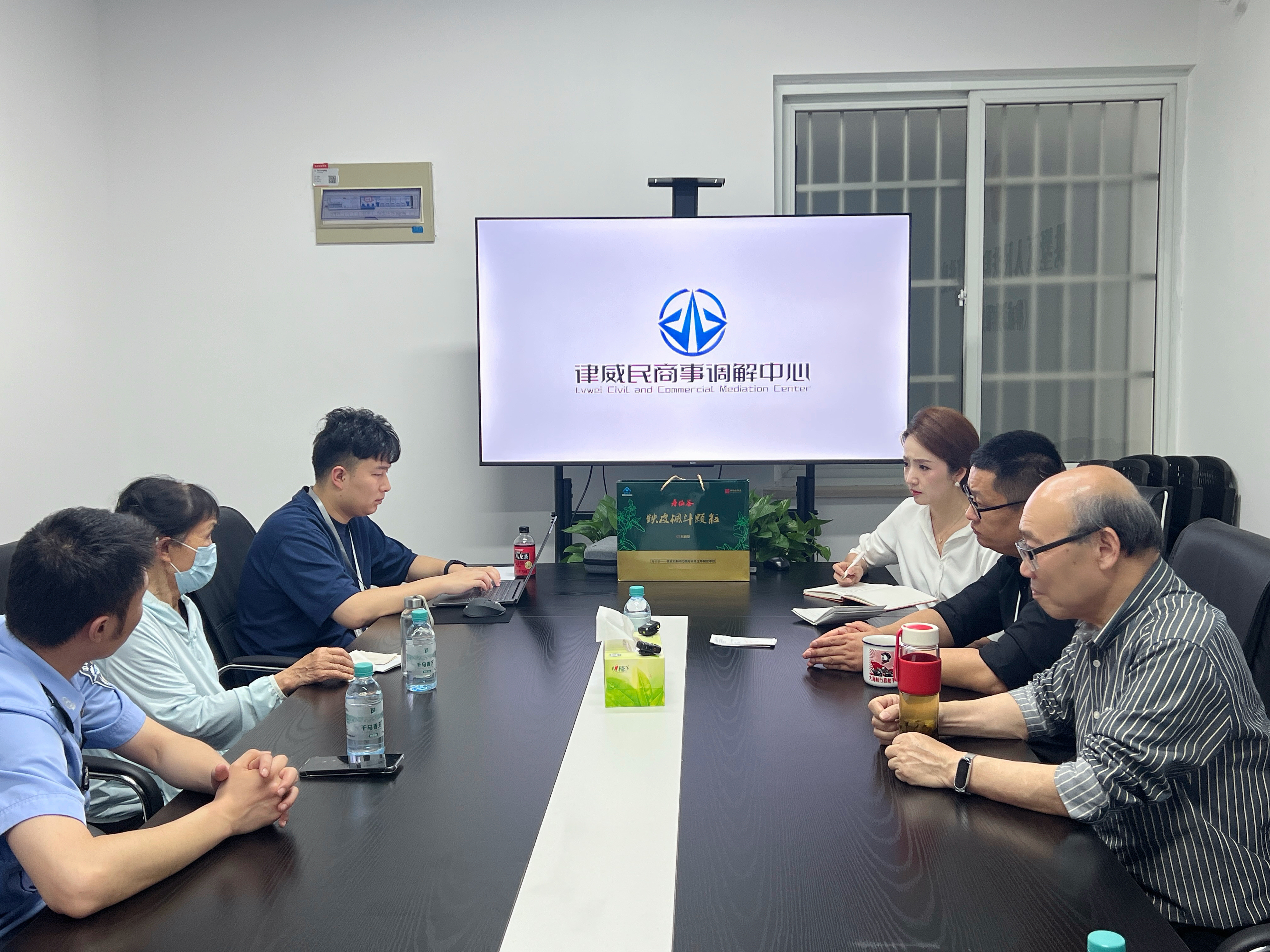 多方协作化干戈 执法温情解心结