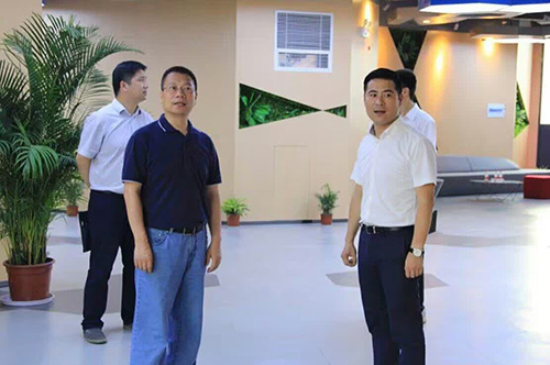 20160818拱墅区委常委、组织部李炜莅临杭州利记官网平台入口文创集团总部调研指导 (3).jpg