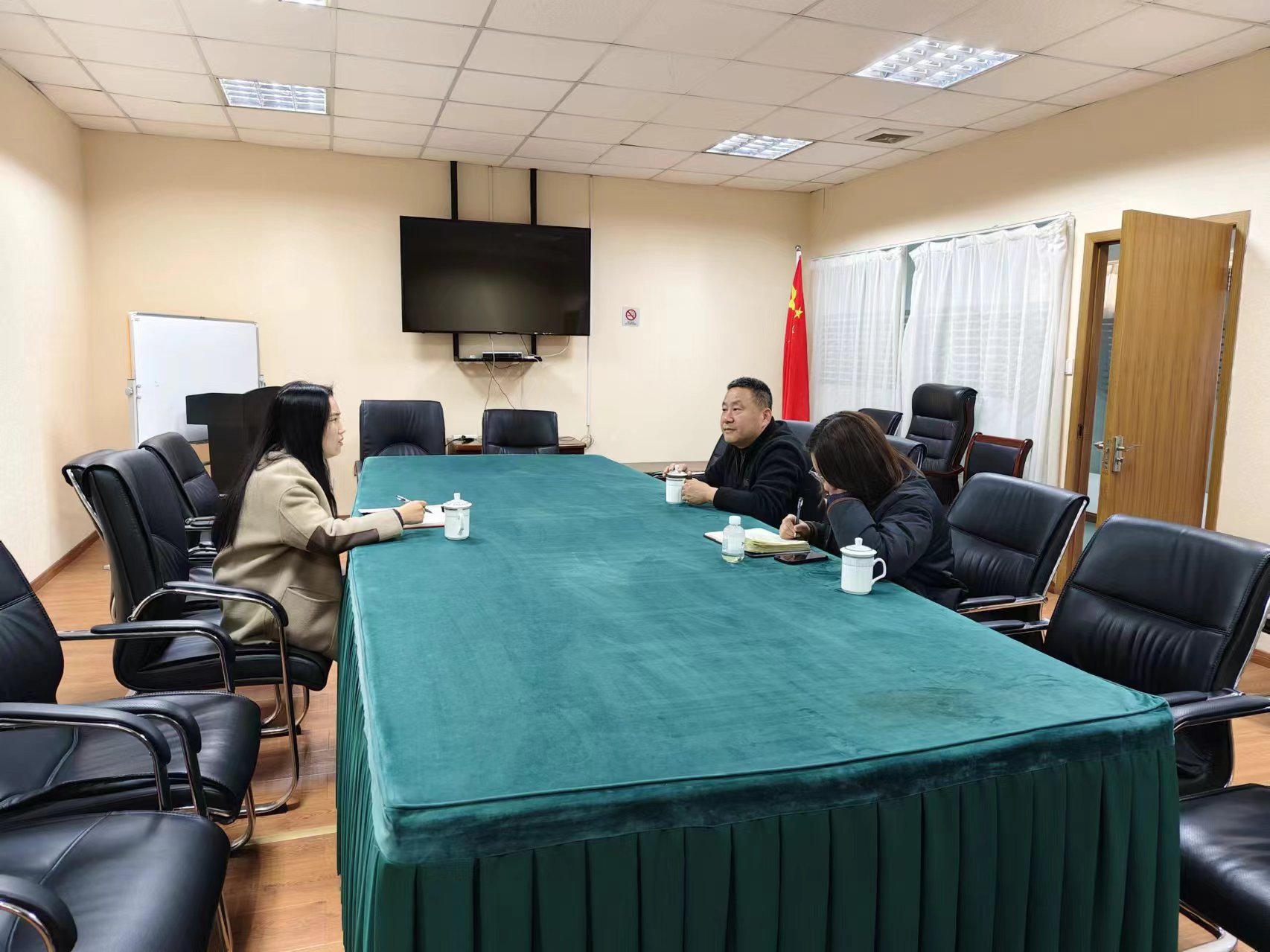 上塘街道总工会对利记官网平台入口市场开展走访调研