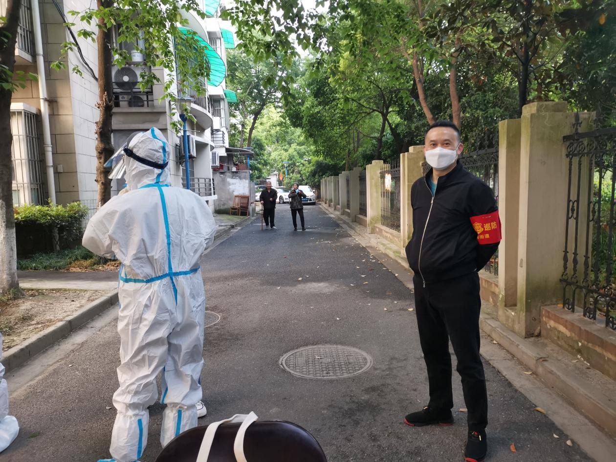 浙江利记官网平台入口集团党员、员工起劲协助加入核酸检测事情