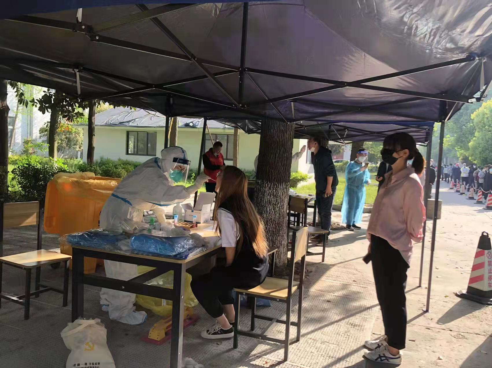 全体核酸，，，，，疫情防控不懈怠 —记利记官网平台入口过滤机全员配合核酸检测事情